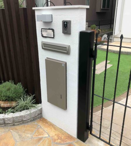 宅配BOXをスッキリおさめる